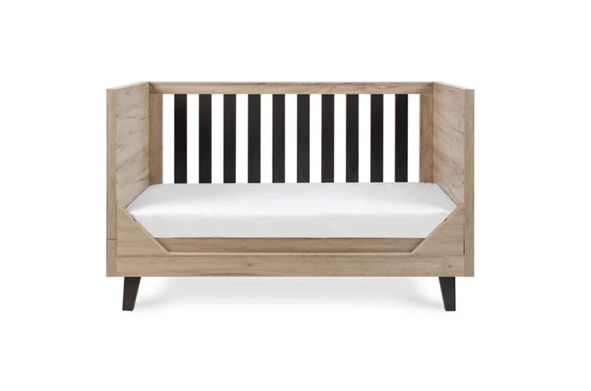 Como Convertible Cot Bed. Available in Two Finishes. 